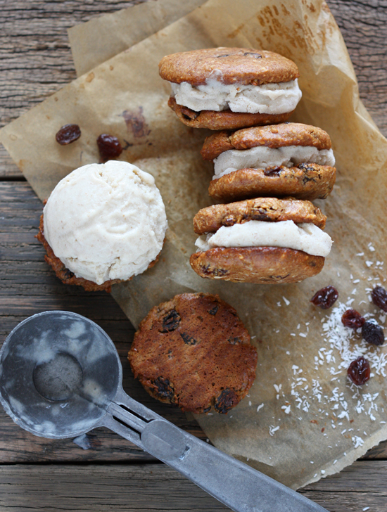 Gluten-free N'Oatmeal Cookie Sandwiches