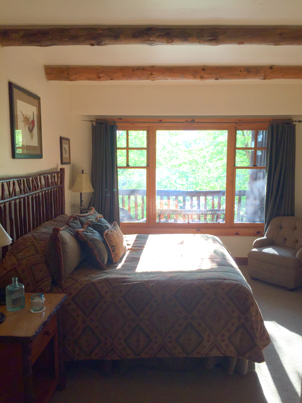 whiteface-lodge-bedroom