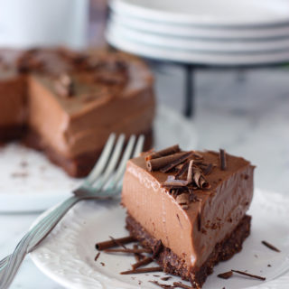 The Best Chocolate Mousse Pie with Primal Kitchen!